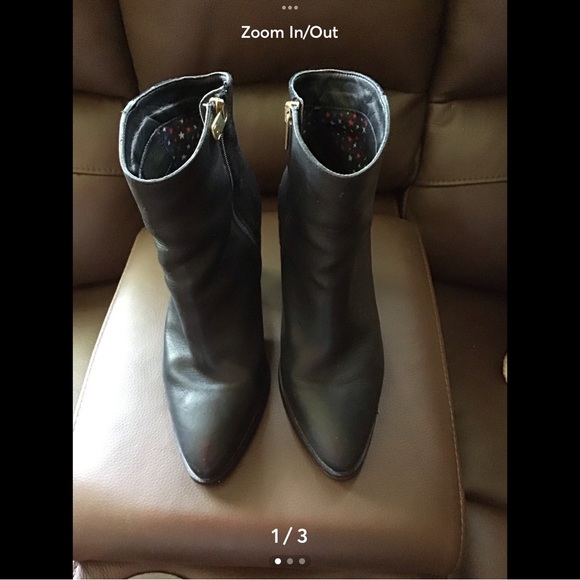 Tommy Hilfiger Black Heeled Boots Sleek Design - Picture 1 of 3